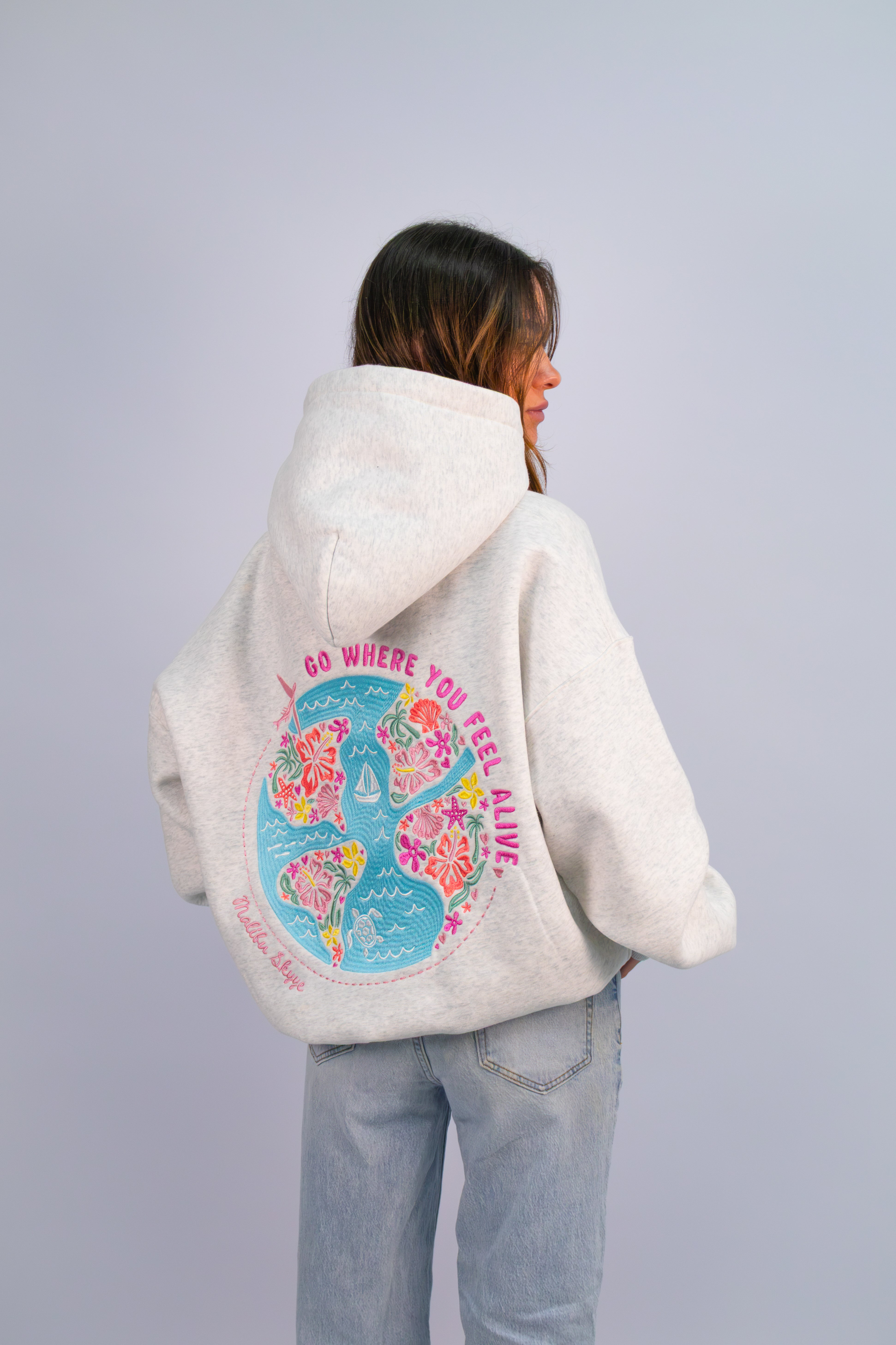 Feel Alive Hoodie - Heather Grey – Malibu Skyye